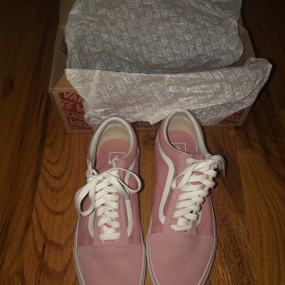 Vans - Picture 4 of 4